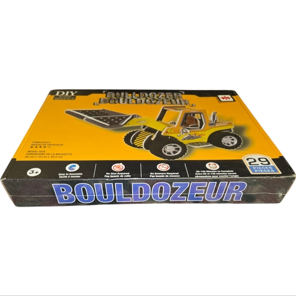 DIY 3D Puzzle Bulldozer (Maquette en 3D) 29 Pieces - Picture 4 of 5